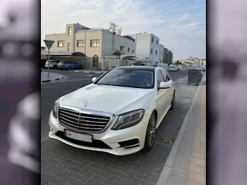 مرسيدس - بنز  اس - كلاس  500 AMG  2015  اوتوماتيك  185,000 كم  8 سلندر  دفع خلفي  سيدان  أبيض