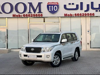 Toyota  Land Cruiser  GX  2015  Automatic  299,000 Km  6 Cylinder  Four Wheel Drive (4WD)  SUV  White