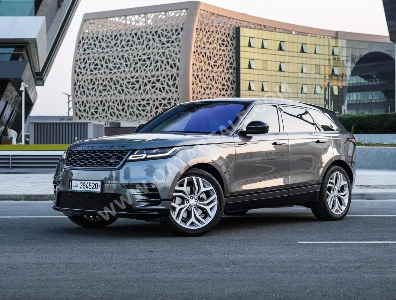 Land Rover  Range Rover  Velar  2019  Automatic  78,000 Km  6 Cylinder  Four Wheel Drive (4WD)  SUV  Gray