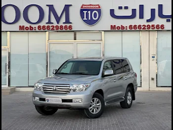 Toyota  Land Cruiser  GXR  2009  Automatic  502,000 Km  8 Cylinder  Four Wheel Drive (4WD)  SUV  Silver