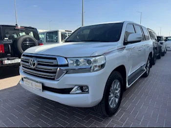 Toyota  Land Cruiser  GXR  2020  Automatic  209,000 Km  6 Cylinder  Four Wheel Drive (4WD)  SUV  White