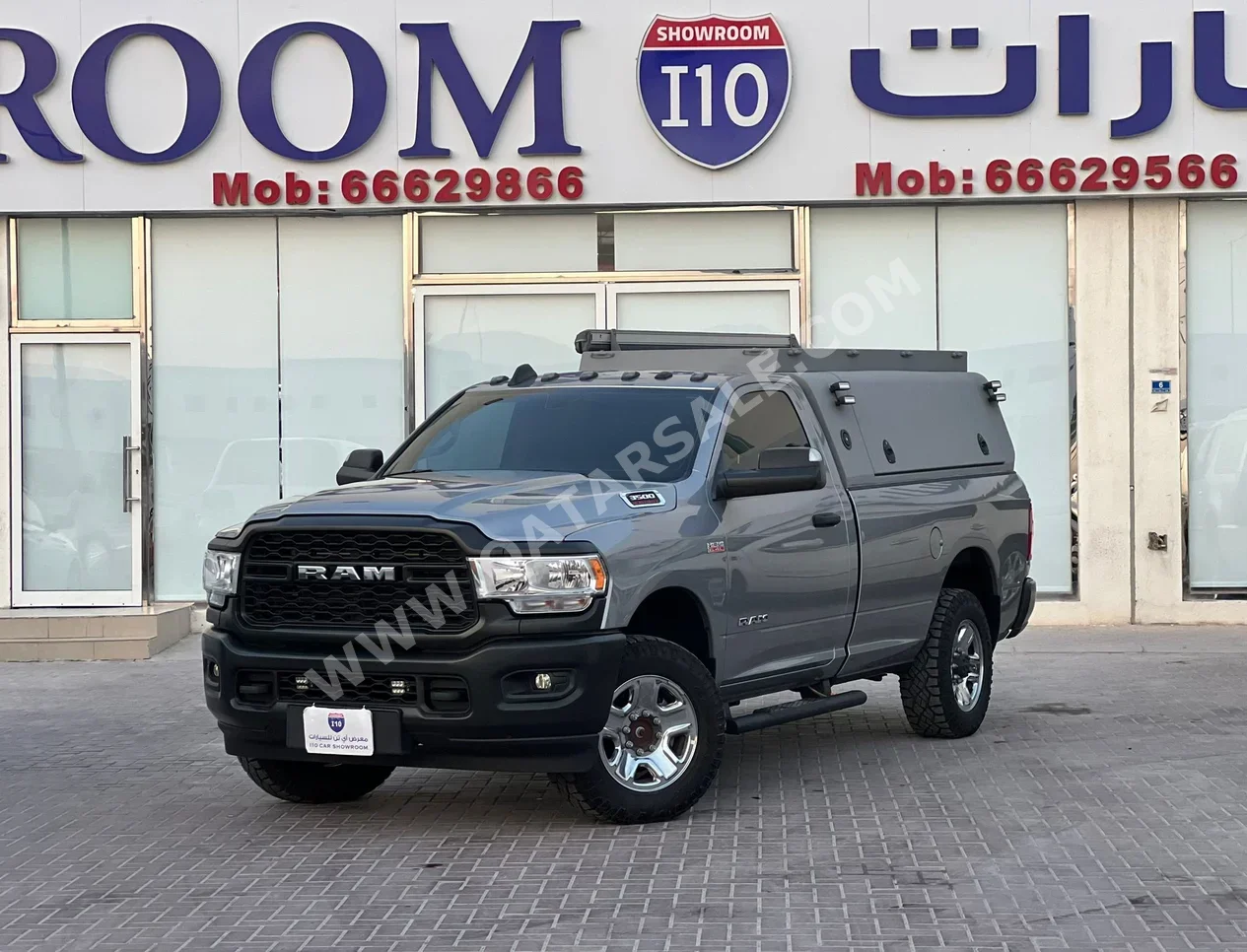 Dodge  Ram  3500  2020  Automatic  15,000 Km  8 Cylinder  Four Wheel Drive (4WD)  Pick Up  Gray