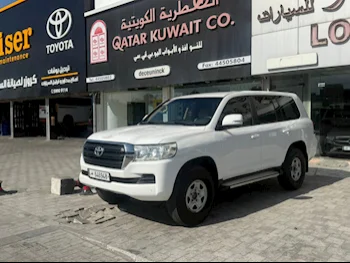 Toyota  Land Cruiser  G  2016  Automatic  242,000 Km  6 Cylinder  Four Wheel Drive (4WD)  SUV  White