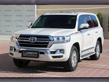 Toyota  Land Cruiser  GXR  2019  Automatic  128,000 Km  8 Cylinder  Four Wheel Drive (4WD)  SUV  White