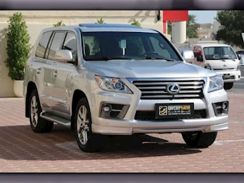  Lexus  LX  570  2011  Automatic  297,000 Km  8 Cylinder  Four Wheel Drive (4WD)  SUV  Silver  With Warranty