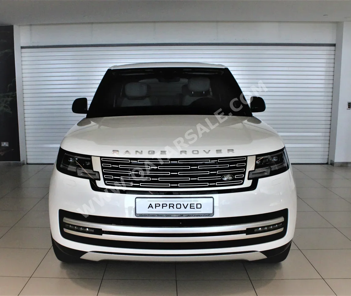 Land Rover  Range Rover  Vogue  Autobiography  2022  Automatic  23,850 Km  8 Cylinder  Four Wheel Drive (4WD)  SUV  White  With Warranty