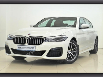 BMW  5-Series  520i  2023  Automatic  33,885 Km  4 Cylinder  Rear Wheel Drive (RWD)  Sedan  White  With Warranty