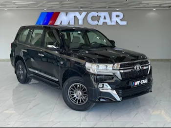 Toyota  Land Cruiser  VXR  2010  Automatic  75,000 Km  8 Cylinder  Four Wheel Drive (4WD)  SUV  Black