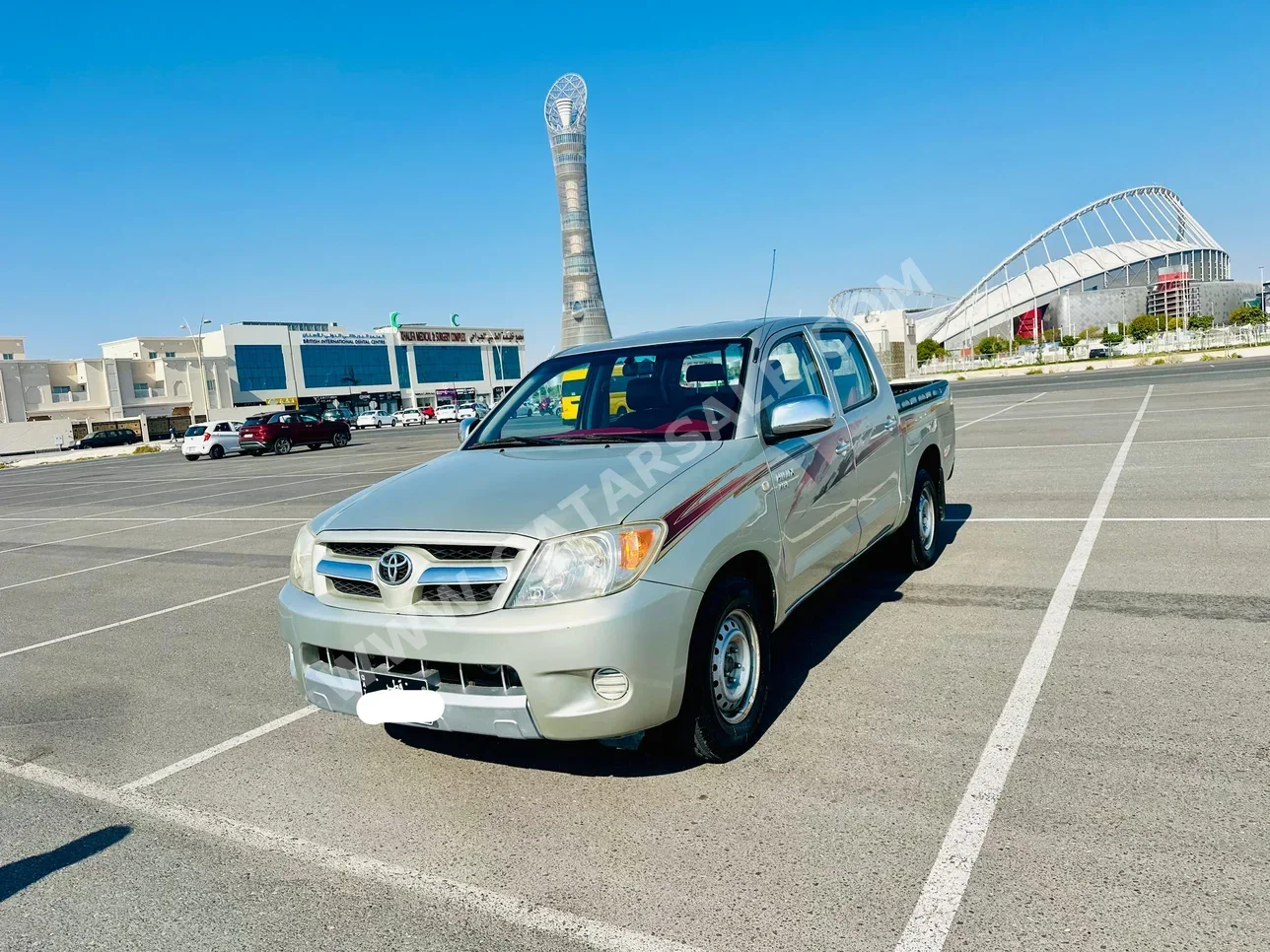 Toyota  Hilux  2008  Automatic  420,000 Km  4 Cylinder  Four Wheel Drive (4WD)  Pick Up  Silver