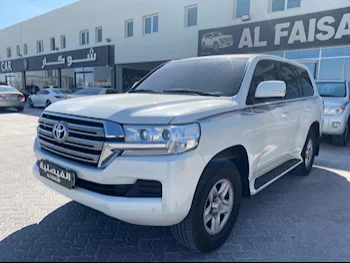 Toyota  Land Cruiser  GXR  2019  Automatic  222,000 Km  6 Cylinder  Four Wheel Drive (4WD)  SUV  White