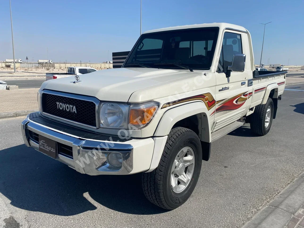 Toyota  Land Cruiser  LX  2020  Manual  167,000 Km  6 Cylinder  Four Wheel Drive (4WD)  Pick Up  White