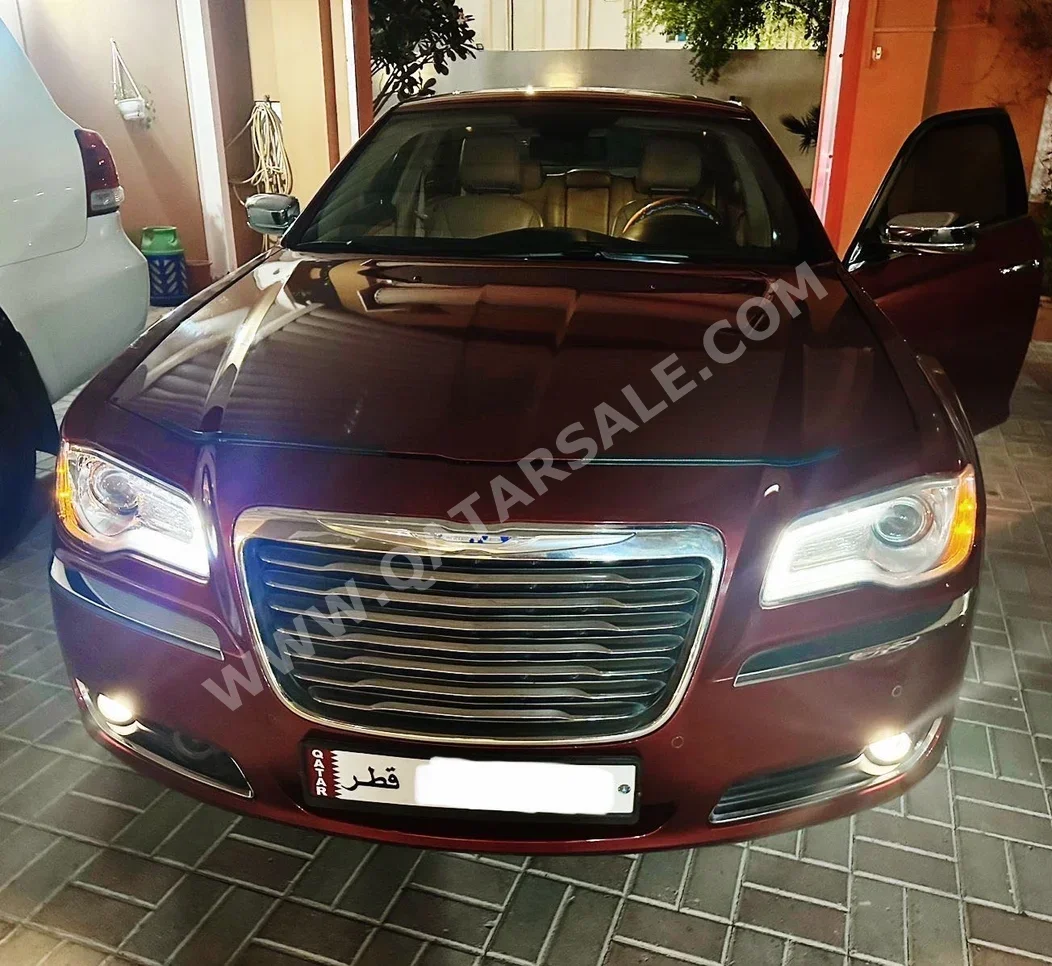 كرايسلر  300C  2012  اوتوماتيك  165,980 كم  8 سلندر  دفع خلفي  سيدان  عنابي