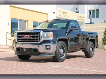 GMC  Sierra  1500  2014  Automatic  108,000 Km  8 Cylinder  Four Wheel Drive (4WD)  Pick Up  Black