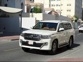 Toyota  Land Cruiser  G  2008  Automatic  161,000 Km  6 Cylinder  Four Wheel Drive (4WD)  SUV  White