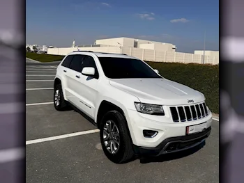 Jeep  Grand Cherokee  Limited  2016  Automatic  90,000 Km  6 Cylinder  Four Wheel Drive (4WD)  SUV  White