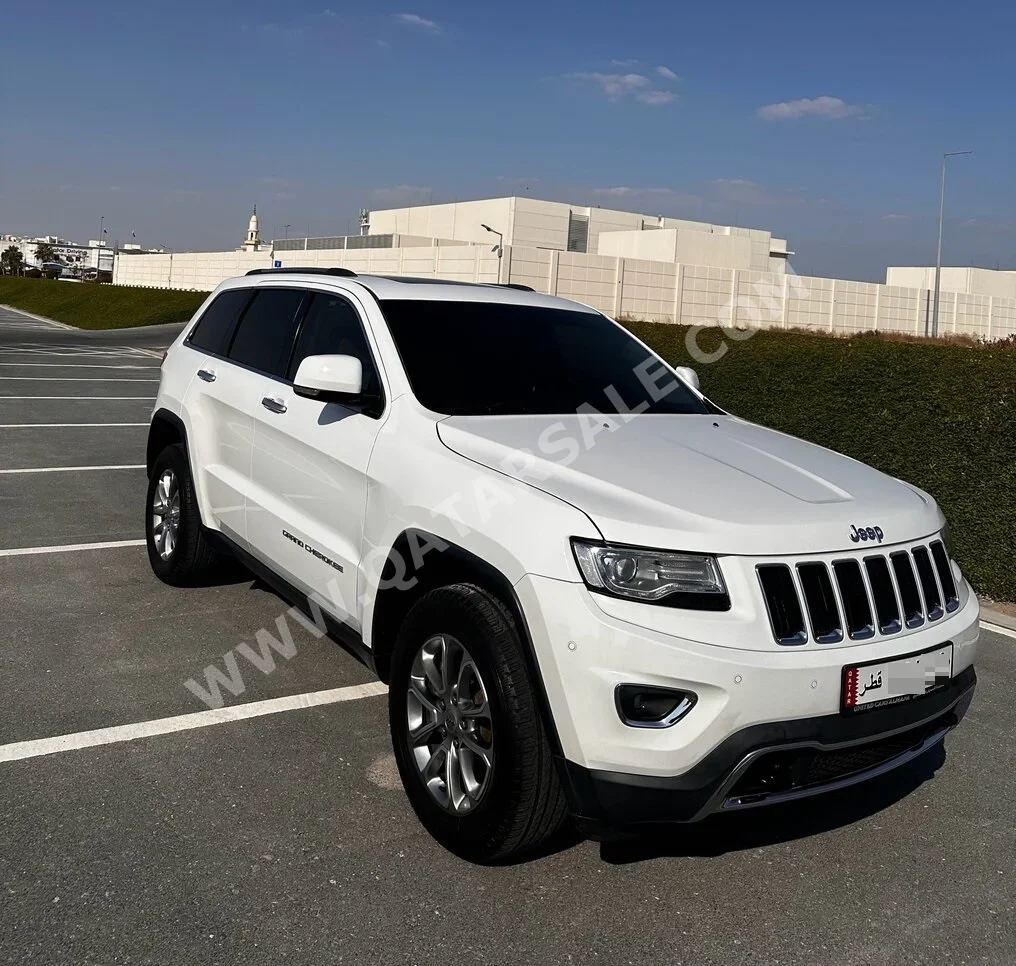 Jeep  Grand Cherokee  Limited  2016  Automatic  90,000 Km  6 Cylinder  Four Wheel Drive (4WD)  SUV  White