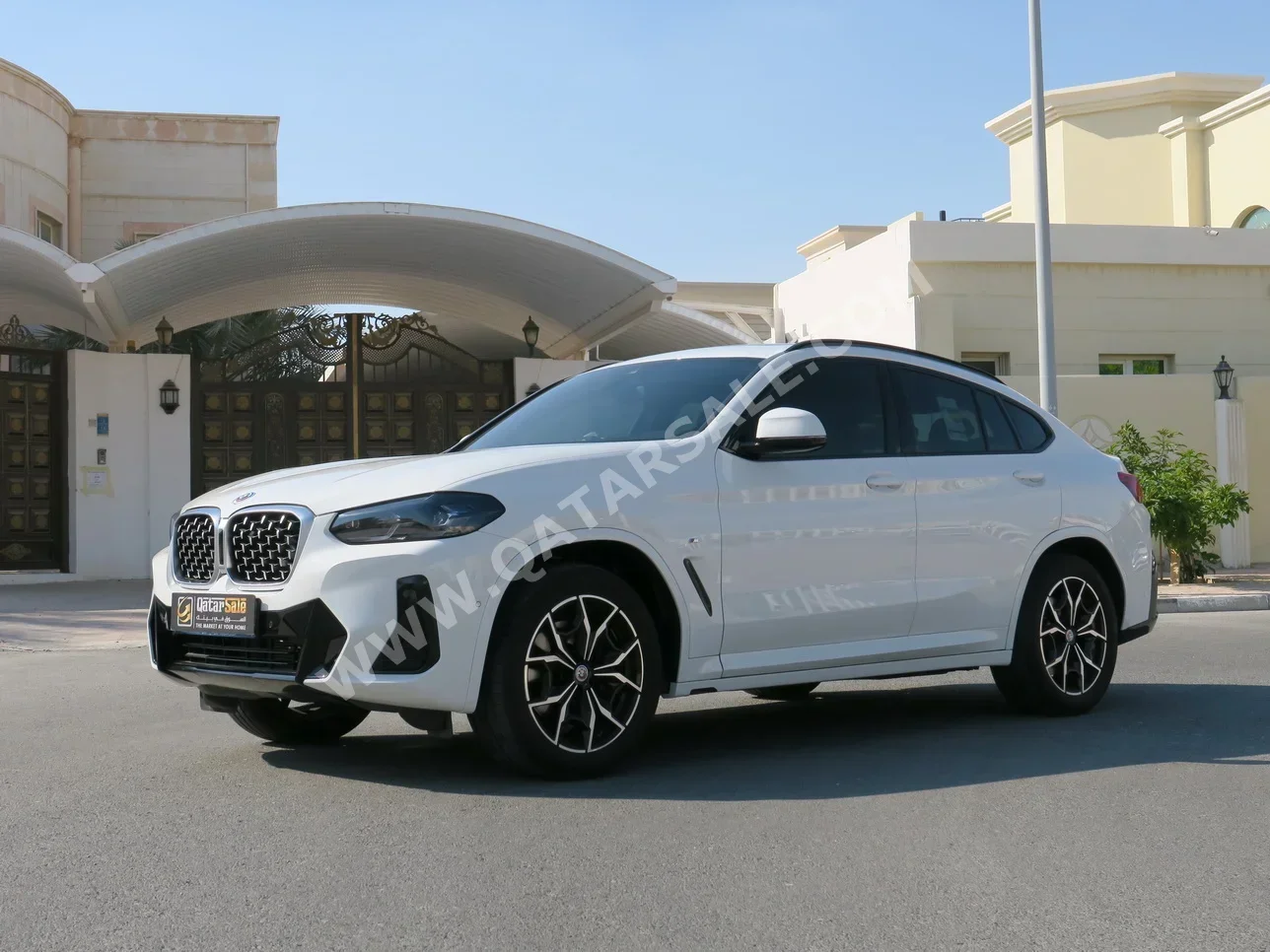 BMW X-Series X4 2023 Automatic 12,000 Km 4 Cylinder Four Wheel Drive (4WD) SUV White With Warranty