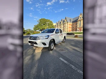 Toyota  Hilux  Pickup  White  2024