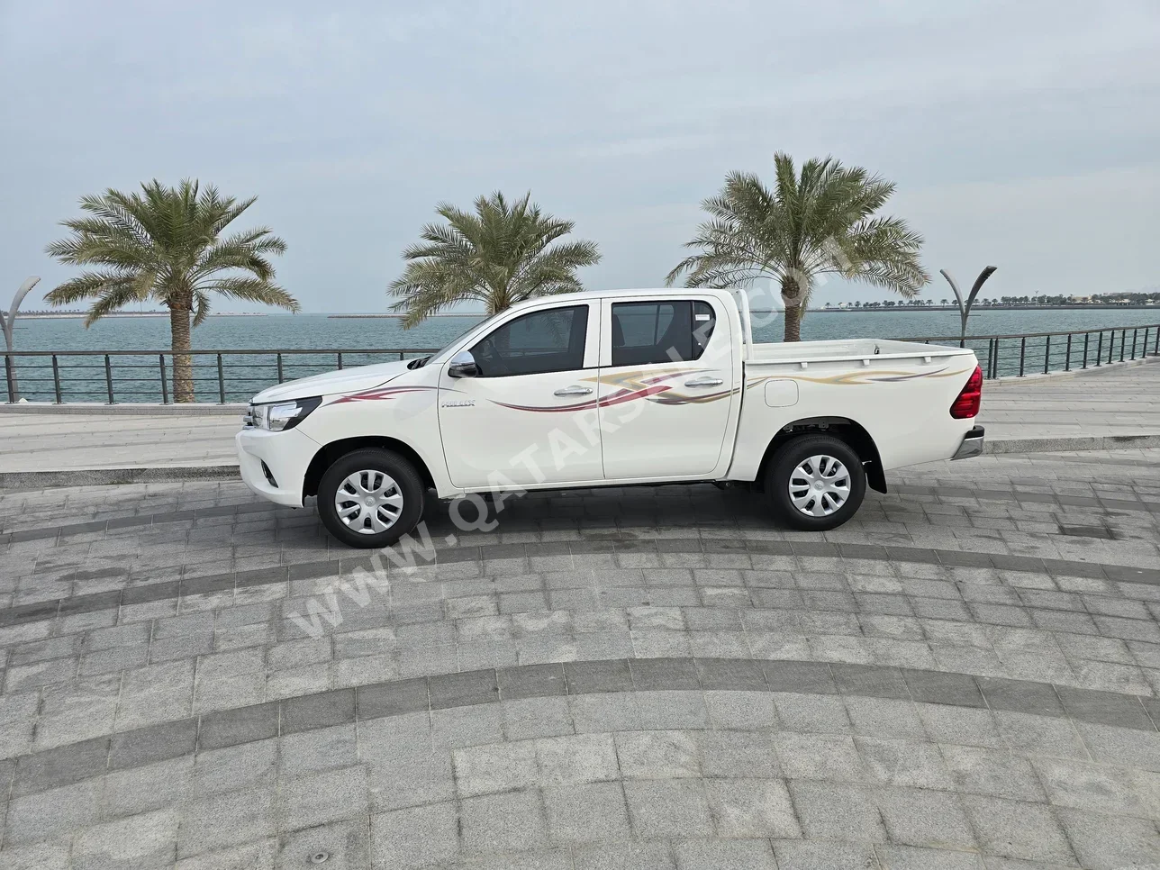 Toyota  Hilux  4 Cylinder  2x4  White  2024