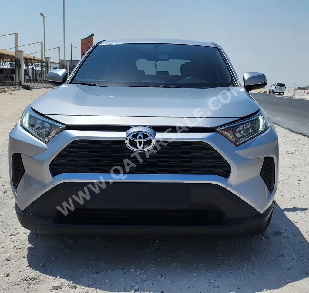 Toyota  Rav 4  2019  Automatic  68,000 Km  4 Cylinder  Front Wheel Drive (FWD)  SUV  Silver