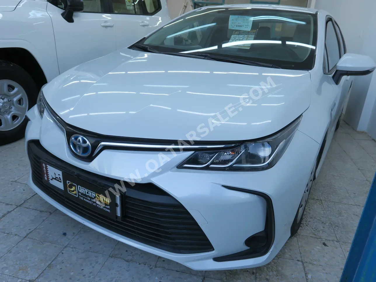 Toyota  Corolla  Hybrid  2022  Automatic  47,000 Km  4 Cylinder  Front Wheel Drive (FWD)  Sedan  White