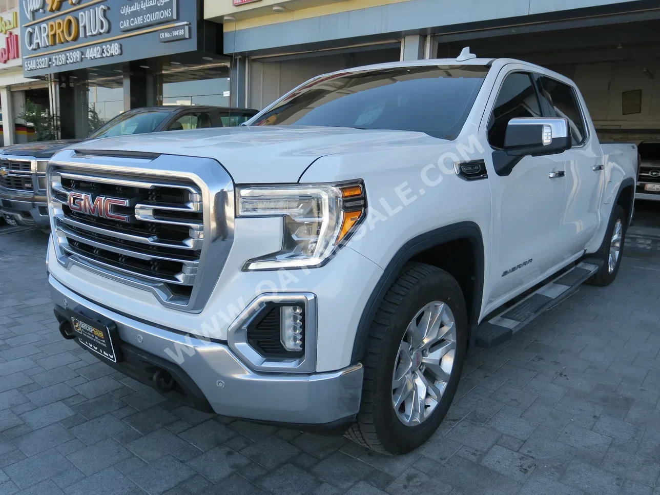 GMC  Sierra  SLT  2021  Automatic  140,000 Km  8 Cylinder  Four Wheel Drive (4WD)  Pick Up  White