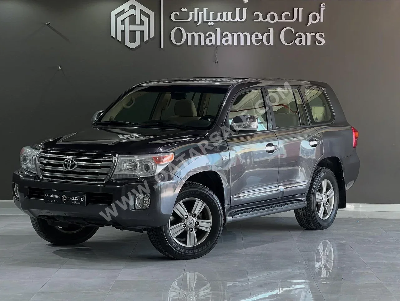 Toyota  Land Cruiser  VXR  2015  Automatic  231,000 Km  8 Cylinder  Four Wheel Drive (4WD)  SUV  Gray