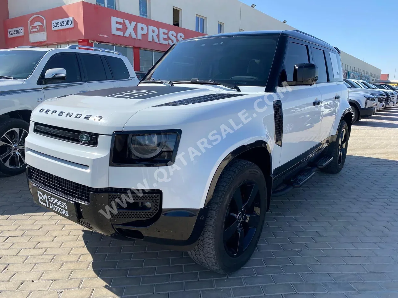 Land Rover  Defender  110 SE  2023  Automatic  97,000 Km  6 Cylinder  Four Wheel Drive (4WD)  SUV  White  With Warranty