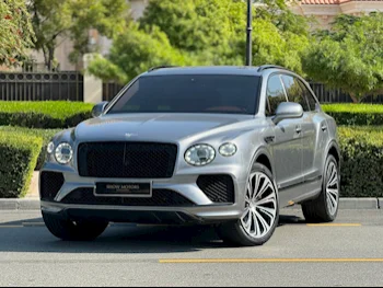 Bentley  Bentayga  2021  Automatic  75,000 Km  8 Cylinder  Four Wheel Drive (4WD)  SUV  Gray  With Warranty