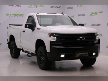 Chevrolet  Silverado  Trail Boss  2020  Automatic  113,000 Km  8 Cylinder  Four Wheel Drive (4WD)  Pick Up  White