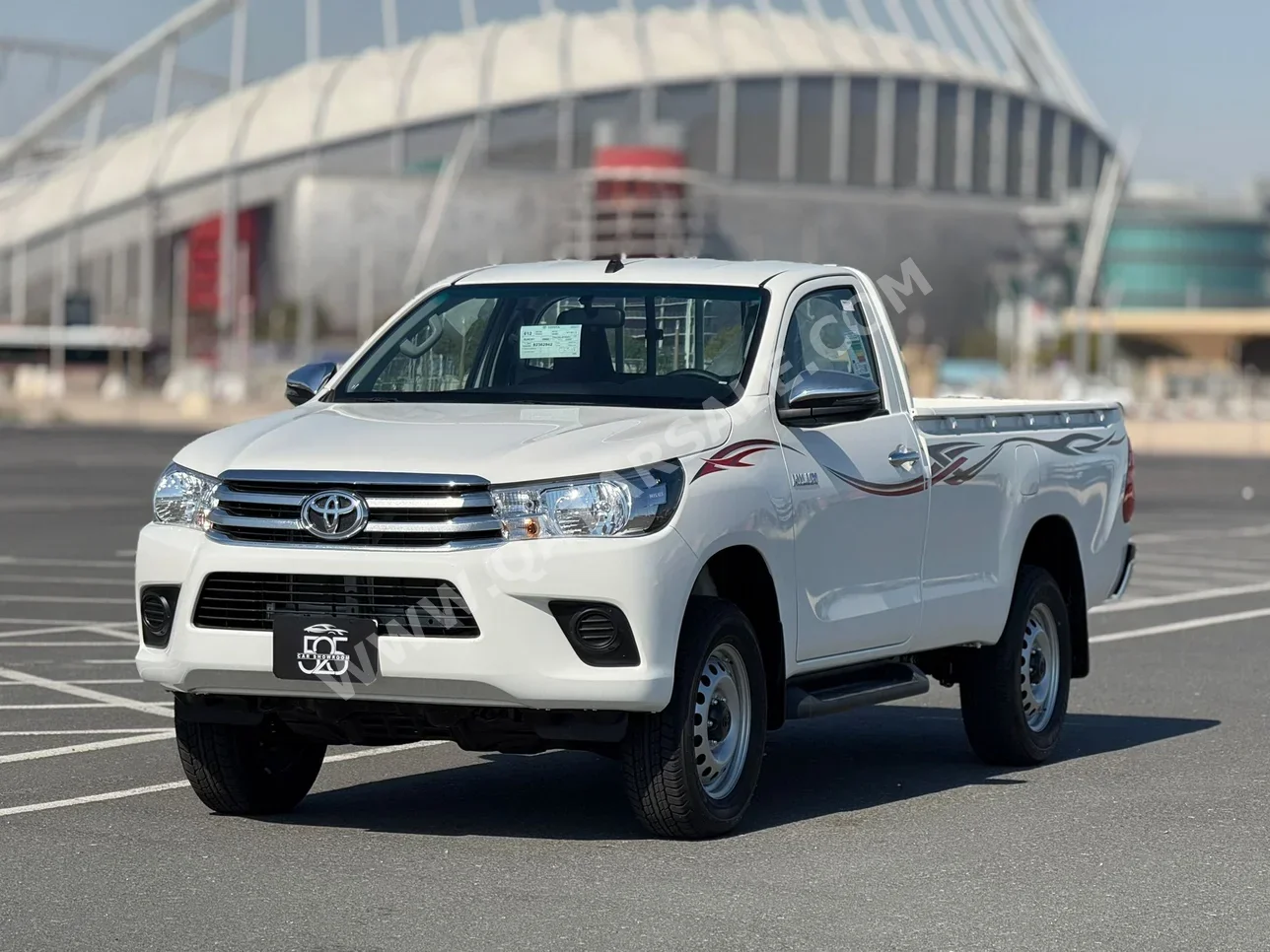 Toyota  Hilux  SR5  2025  Manual  0 Km  4 Cylinder  Four Wheel Drive (4WD)  Pick Up  White  With Warranty