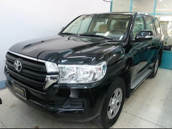 Toyota  Land Cruiser  GX  2016  Automatic  241,000 Km  6 Cylinder  Four Wheel Drive (4WD)  SUV  Black