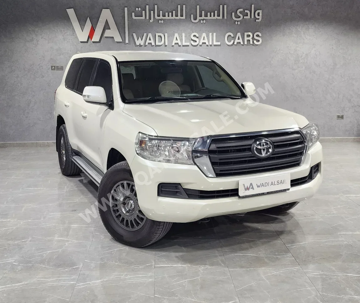 Toyota  Land Cruiser  G  2020  Automatic  115,000 Km  6 Cylinder  Four Wheel Drive (4WD)  SUV  White