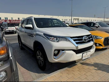 Toyota  Fortuner  2020  Automatic  146,000 Km  4 Cylinder  Four Wheel Drive (4WD)  SUV  White