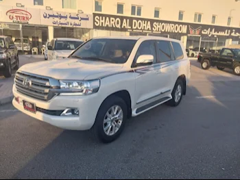 Toyota  Land Cruiser  GXR  2018  Automatic  129,000 Km  6 Cylinder  Four Wheel Drive (4WD)  SUV  White