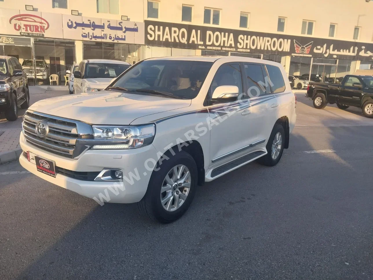 Toyota  Land Cruiser  GXR  2018  Automatic  129,000 Km  6 Cylinder  Four Wheel Drive (4WD)  SUV  White