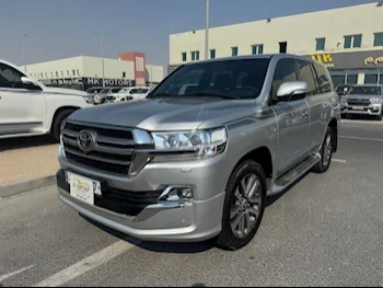 Toyota  Land Cruiser  VXR  2019  Automatic  223,000 Km  8 Cylinder  Four Wheel Drive (4WD)  SUV  Silver