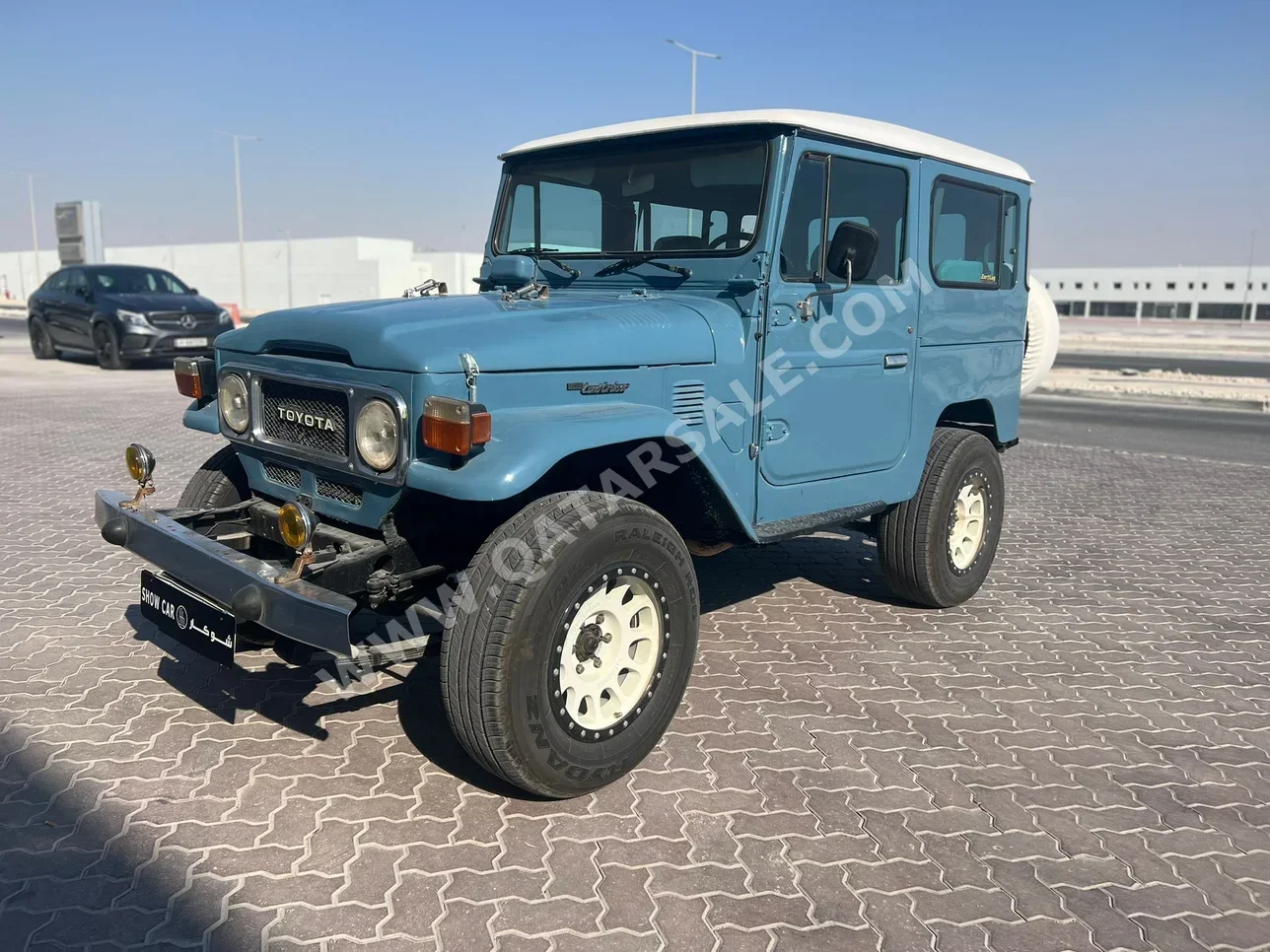 Toyota  Land Cruiser  1983  Manual  0 Km  6 Cylinder  Four Wheel Drive (4WD)  SUV  Blue