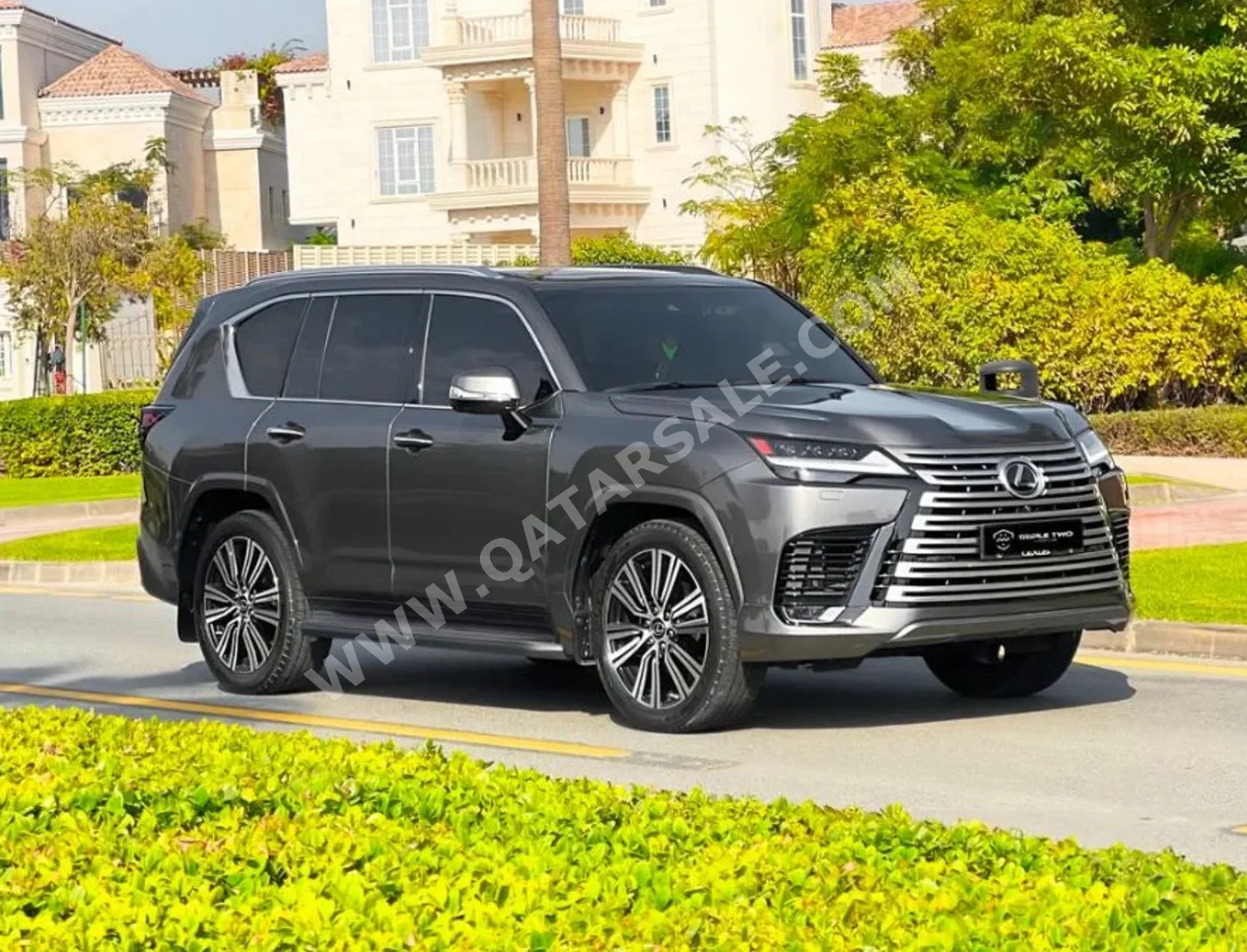 Lexus  LX  600 Luxury  2023  Automatic  62,000 Km  6 Cylinder  Four Wheel Drive (4WD)  SUV  Sonic Titanium