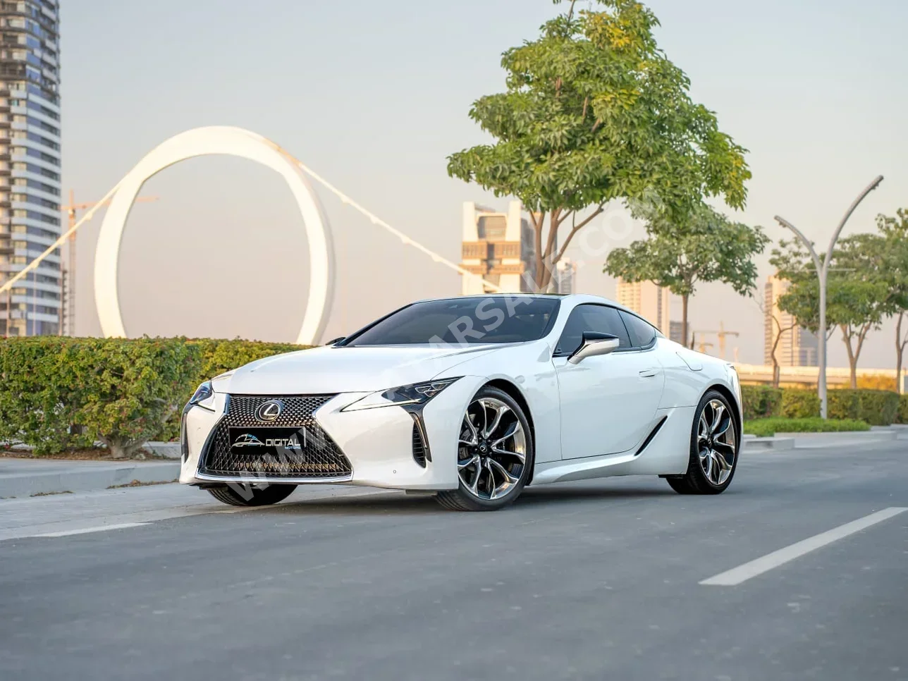 Lexus  LC  500  2018  Automatic  81,000 Km  8 Cylinder  Rear Wheel Drive (RWD)  Coupe / Sport  White