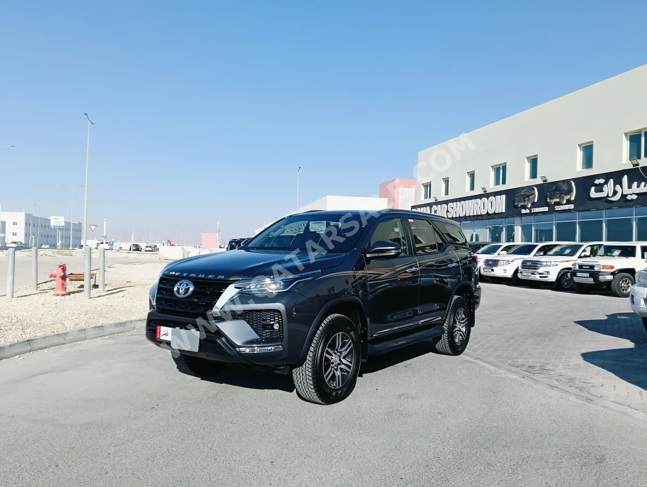 Toyota  Fortuner  SR5  2022  Automatic  13,000 Km  6 Cylinder  Four Wheel Drive (4WD)  SUV  Black  With Warranty