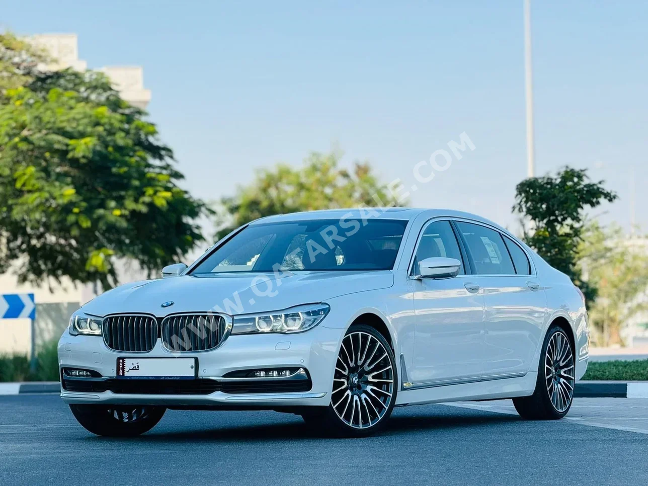 BMW  7-Series  730 Li  2019  Automatic  127,000 Km  4 Cylinder  Rear Wheel Drive (RWD)  Sedan  White