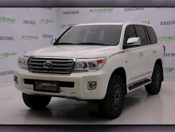 Toyota  Land Cruiser  VXR  2015  Automatic  286,000 Km  8 Cylinder  Four Wheel Drive (4WD)  SUV  White