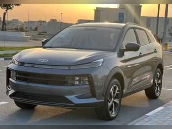 جاك  جي اس 6  4 سلندر  إس يو في 2 في 4  رمادي  2025