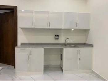 Kitchen Cabinets & Drawers - White  - Qatar