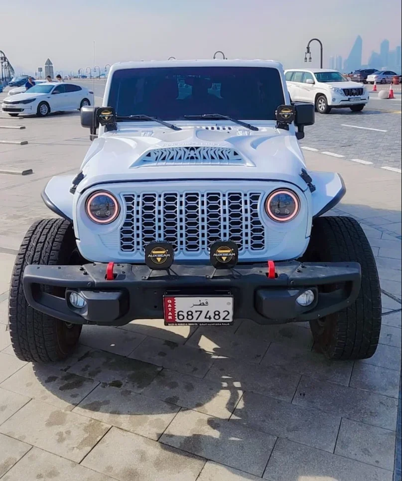 Jeep  Wrangler  Rubicon  2015  Automatic  204,000 Km  6 Cylinder  Four Wheel Drive (4WD)  SUV  White