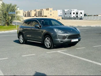 Porsche  Cayenne  2013  Automatic  136,000 Km  6 Cylinder  Four Wheel Drive (4WD)  SUV  Gray