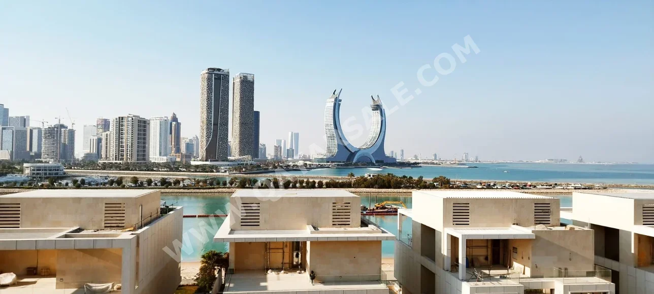 2 Bedrooms  Apartment  in Doha -  The Pearl  Not Furnished
