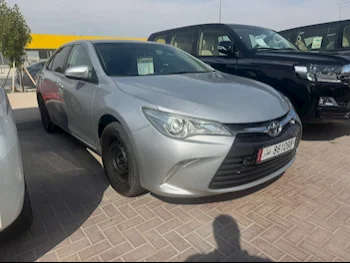 Toyota  Camry  GL  2016  Automatic  336,000 Km  4 Cylinder  Front Wheel Drive (FWD)  Sedan  Silver