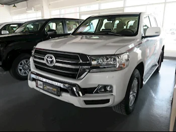 Toyota  Land Cruiser  GXR  2020  Automatic  108,000 Km  6 Cylinder  Four Wheel Drive (4WD)  SUV  White  With Warranty